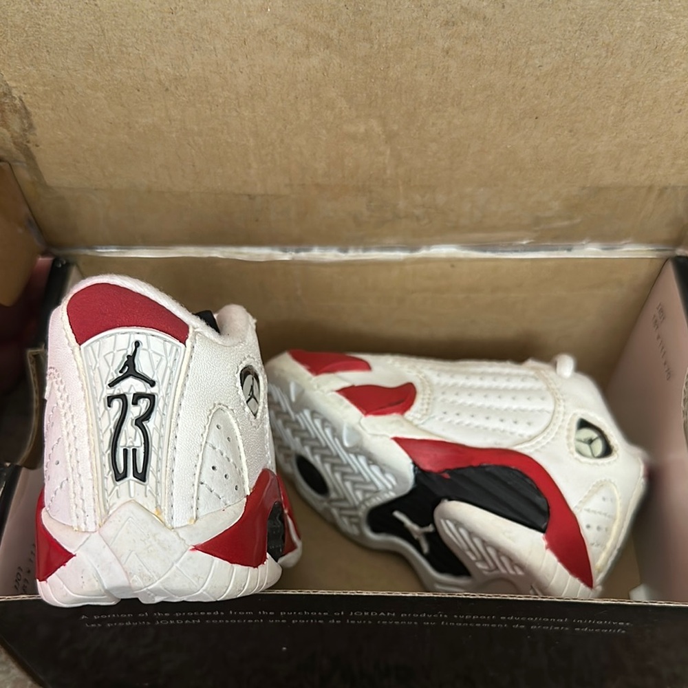 JORDAN 14 RETRO (TD) size 2.5c (white,black & varsity red candy cane